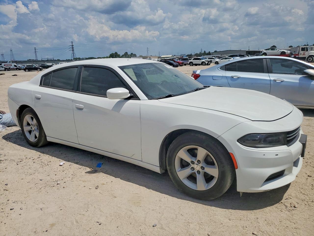 2017 Dodge Charger Se - Image 4