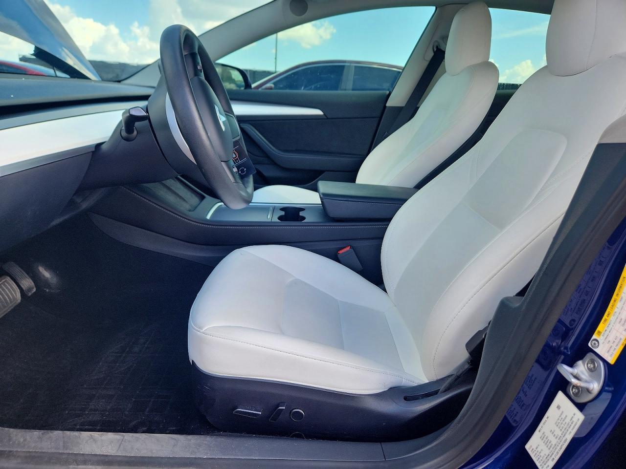2023 Tesla Model 3 - Фото 7