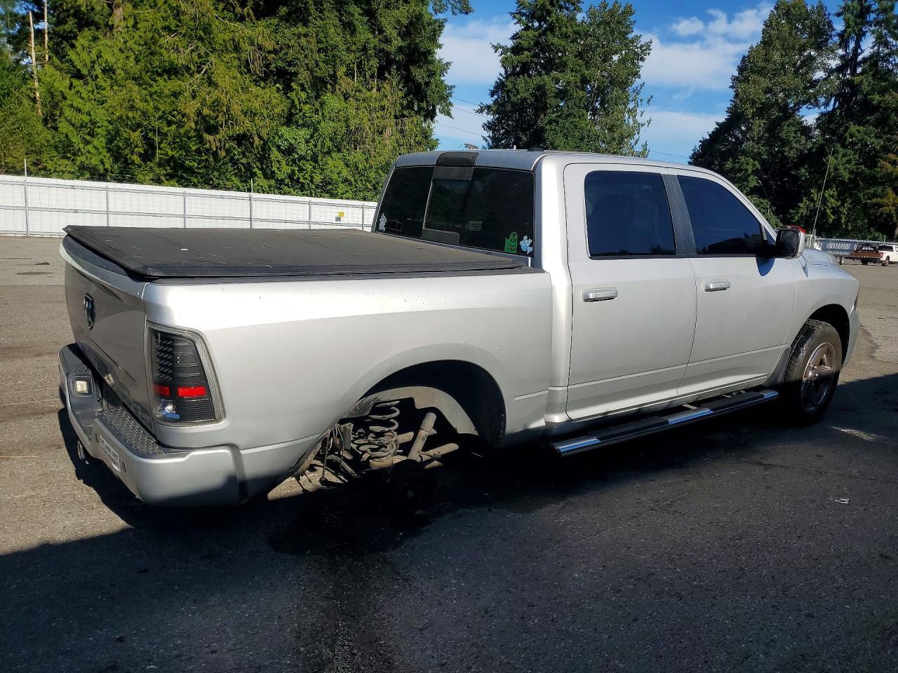 2011 Dodge Ram 1500 - Фото 3