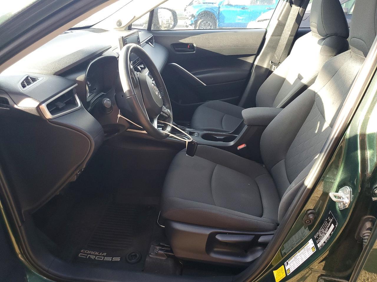 2022 Toyota Corolla Cross Le - Фото 7