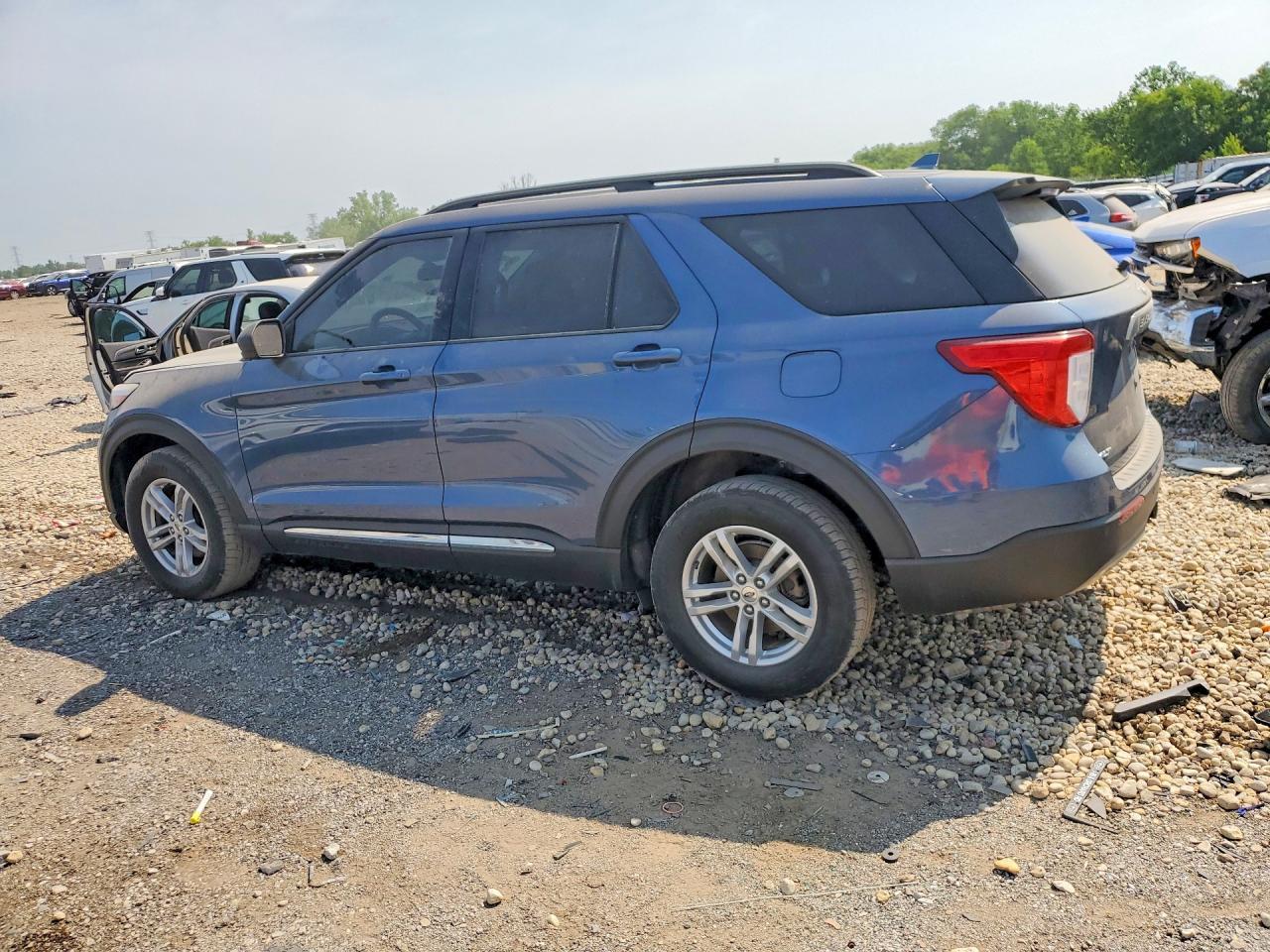 2020 Ford Explorer Xlt - Image 2