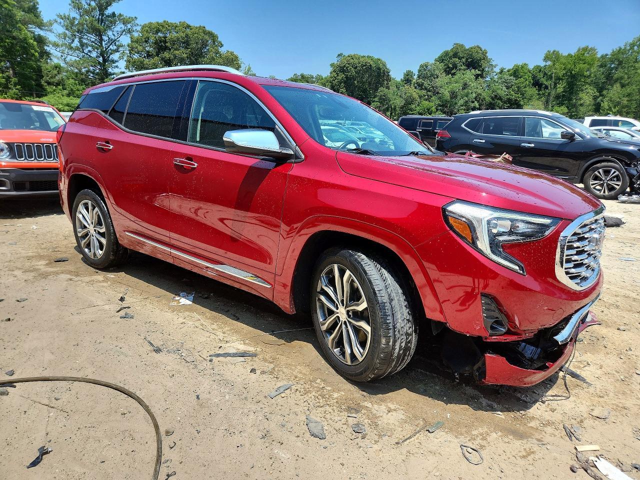 2019 GMC Terrain Denali - Image 4