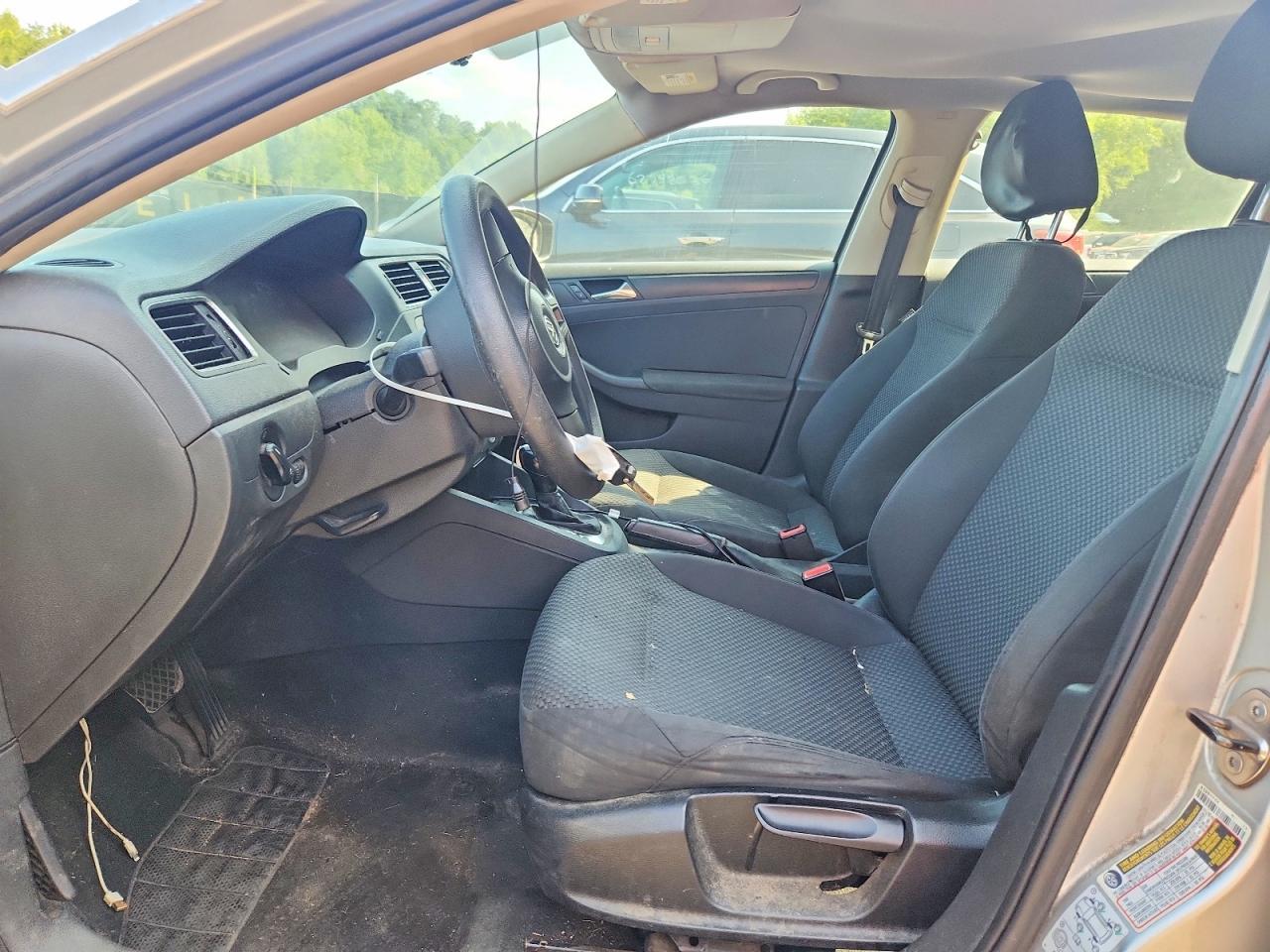 2011 Volkswagen Jetta Base - Image 7