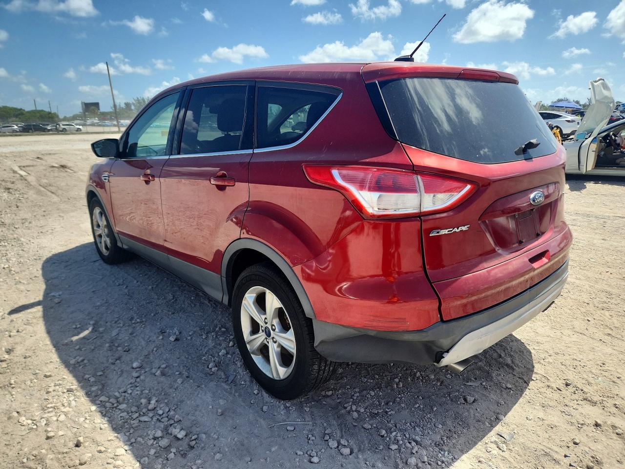 2016 Ford Escape Se - Фото 2