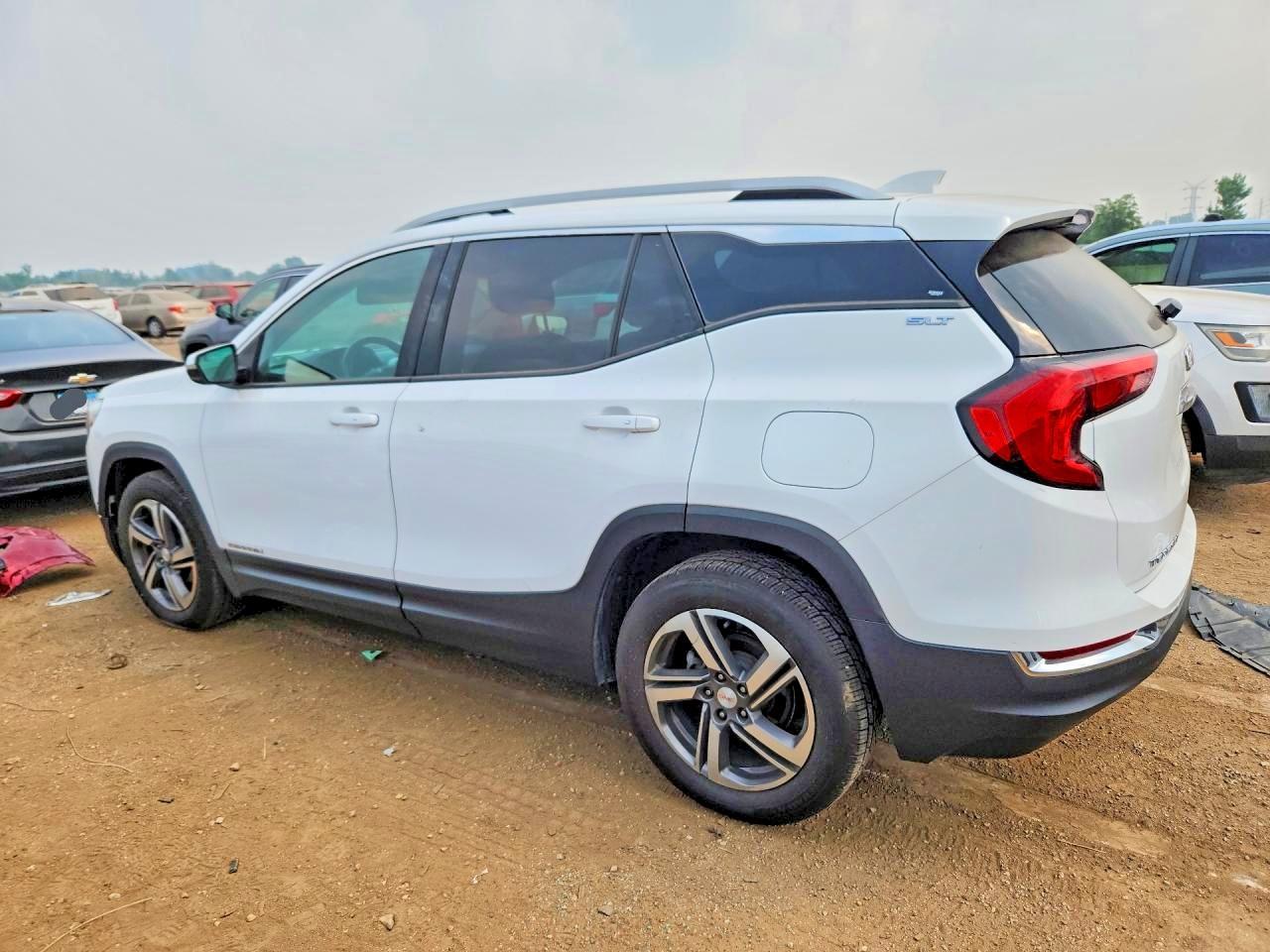 2019 GMC Terrain Slt - Image 2