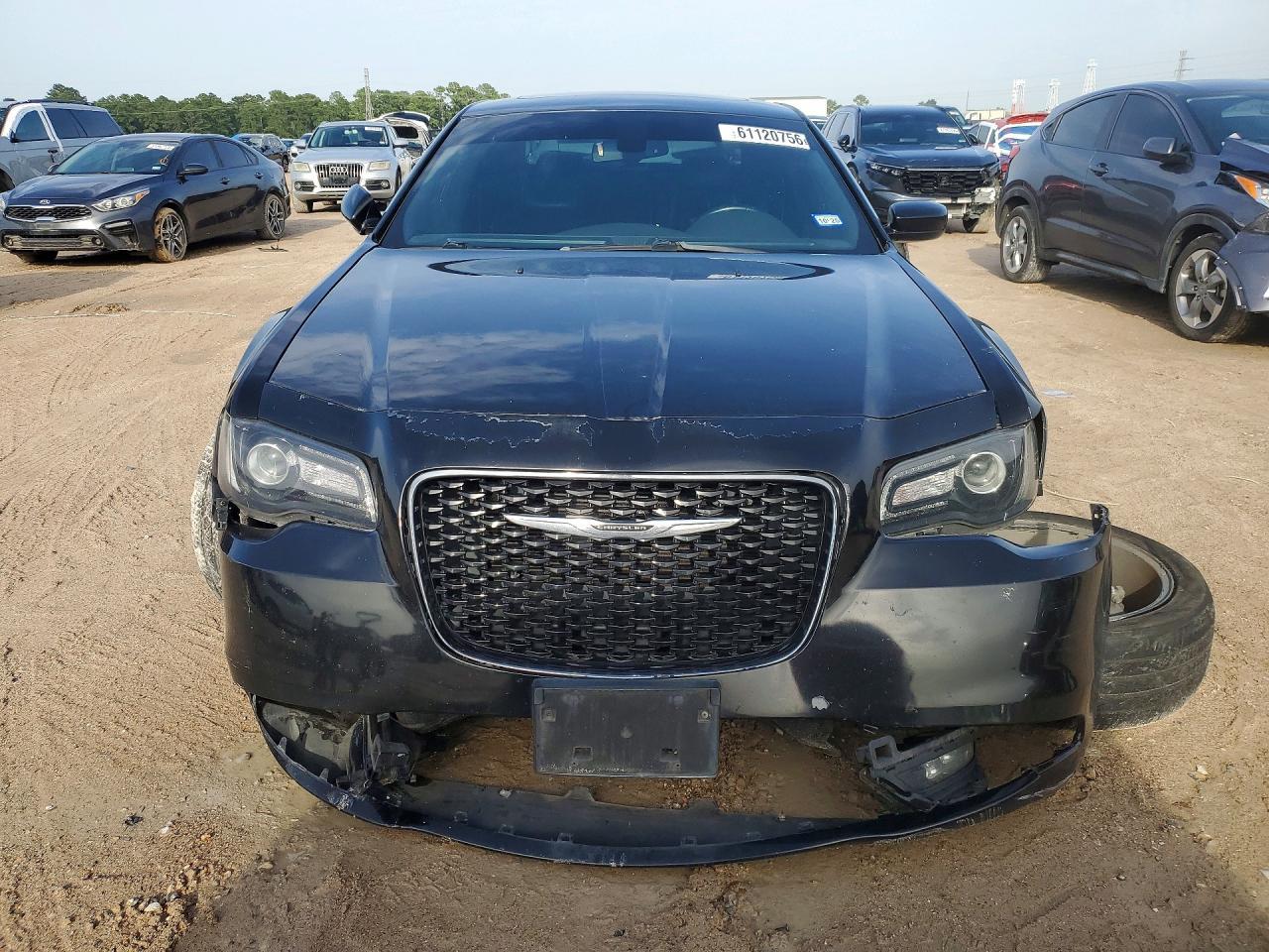 2017 Chrysler 300 S - Фото 5