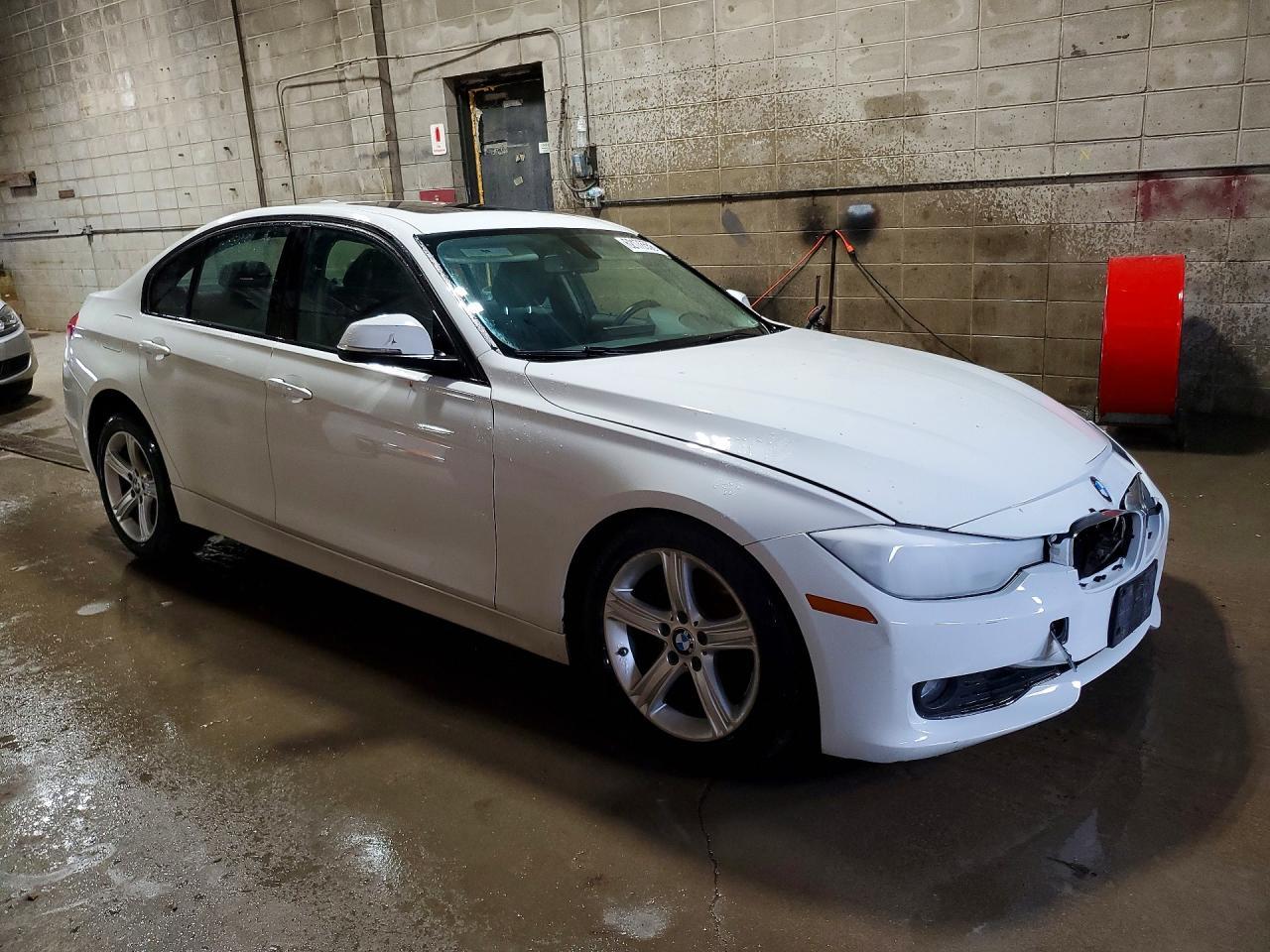 2015 BMW 320 I xDrive - Фото 4