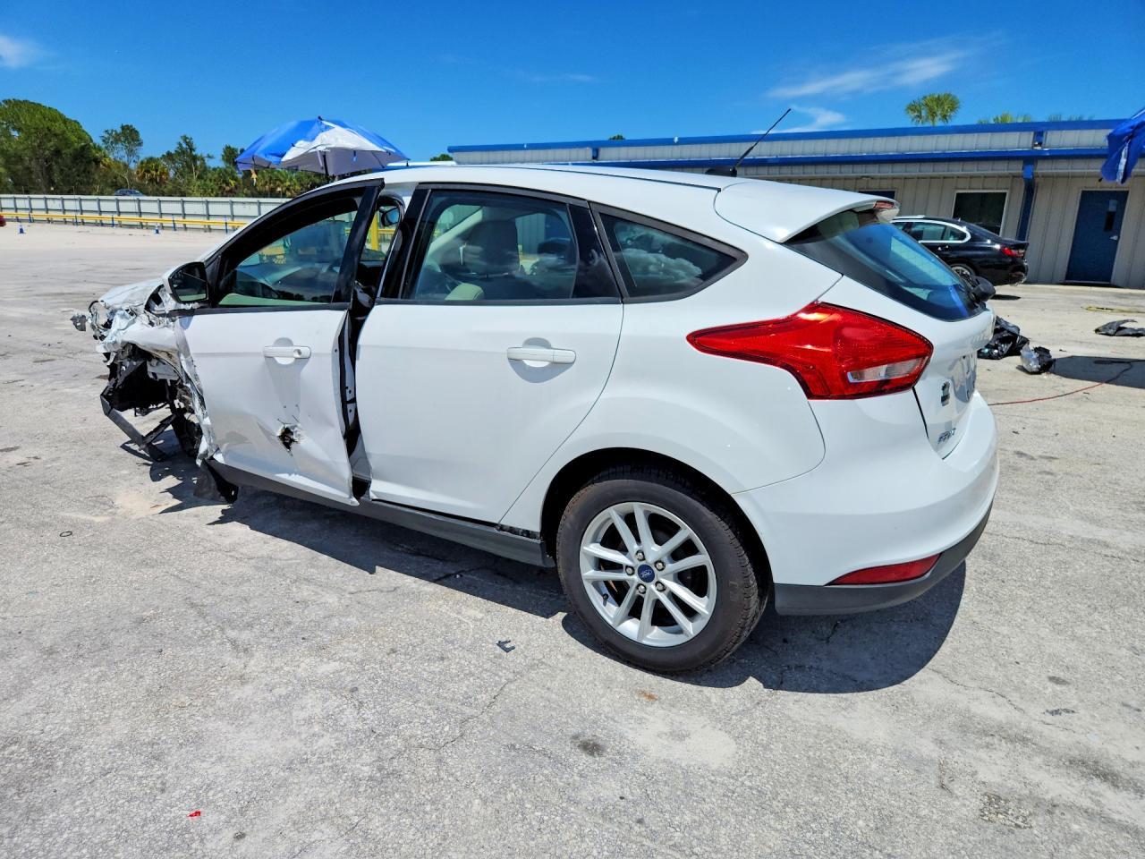 2018 Ford Focus Se - Фото 2