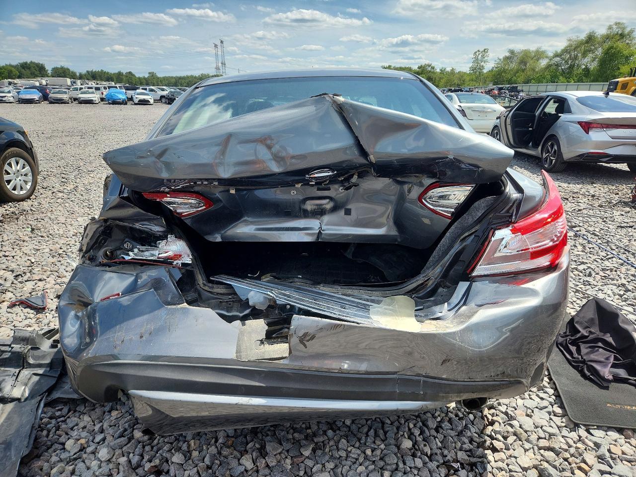 2016 Nissan Altima 2.5 S - Фото 6