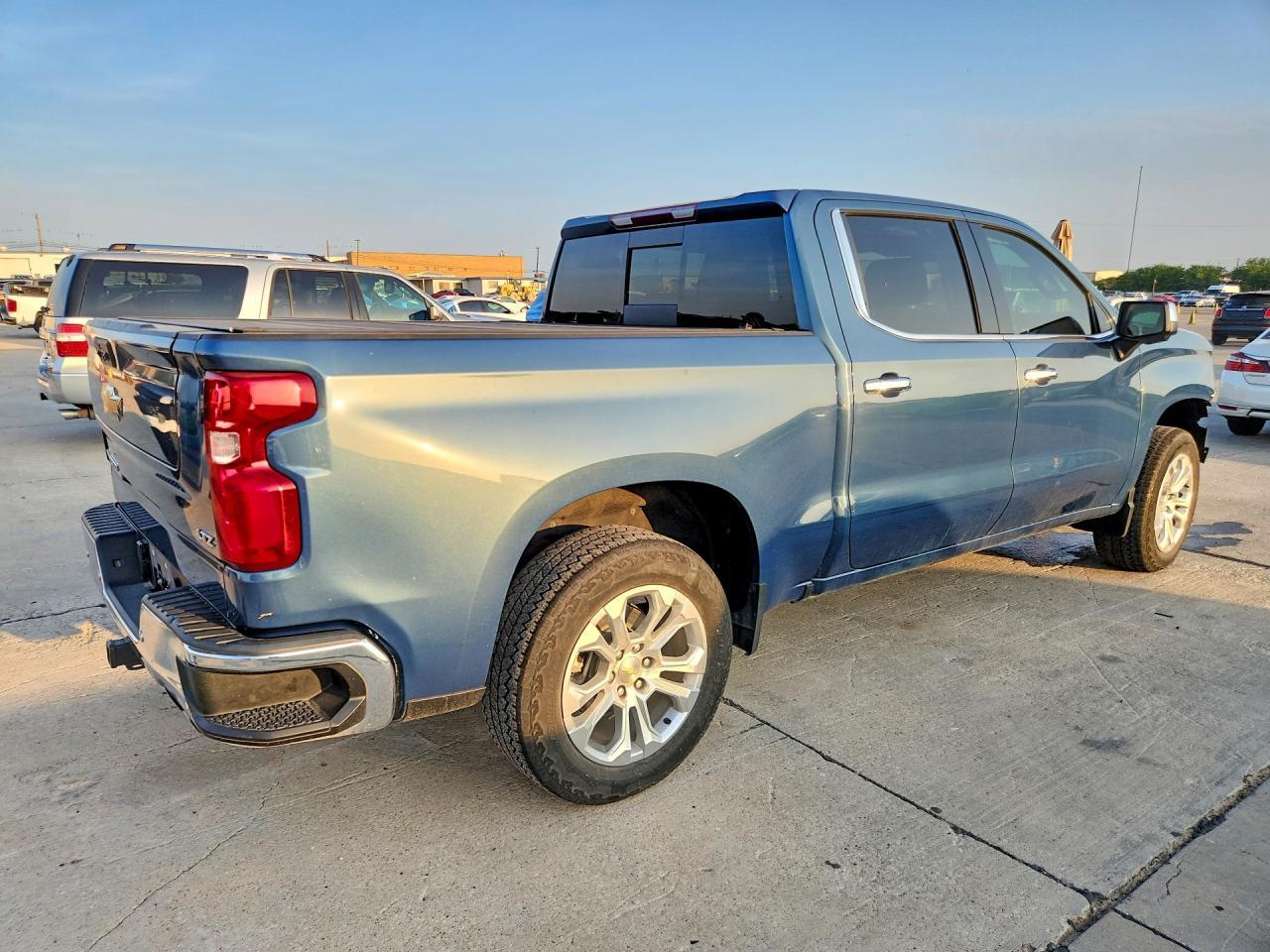 2024 Chevrolet Silverado K1500 Ltz - Фото 3