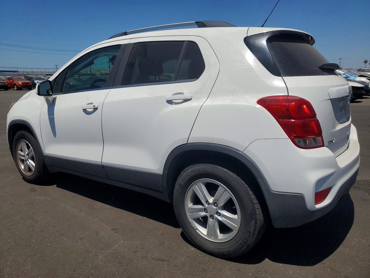 2017 Chevrolet Trax 1Lt - Image 2