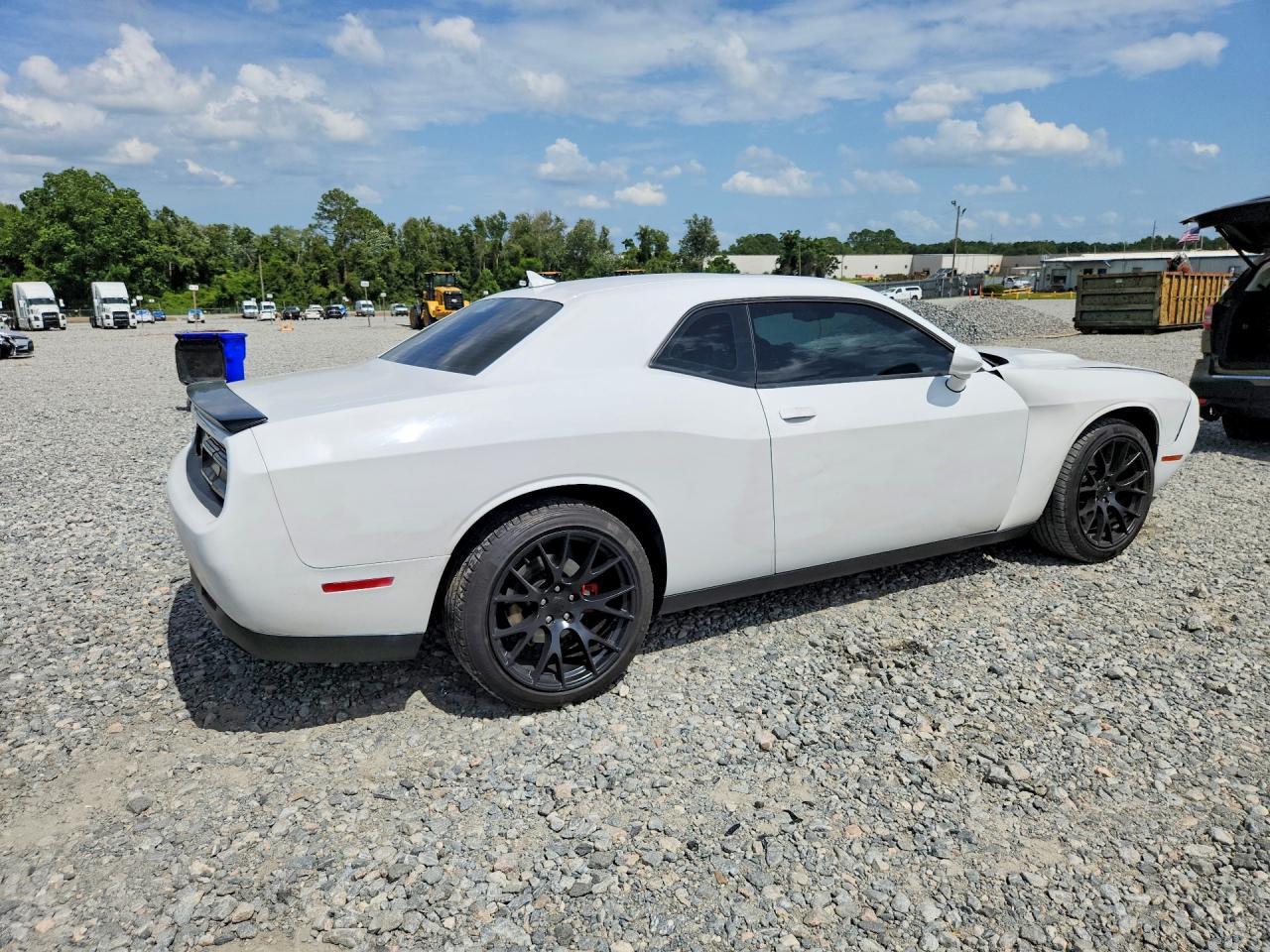 2016 Dodge Challenger Sxt - Фото 3