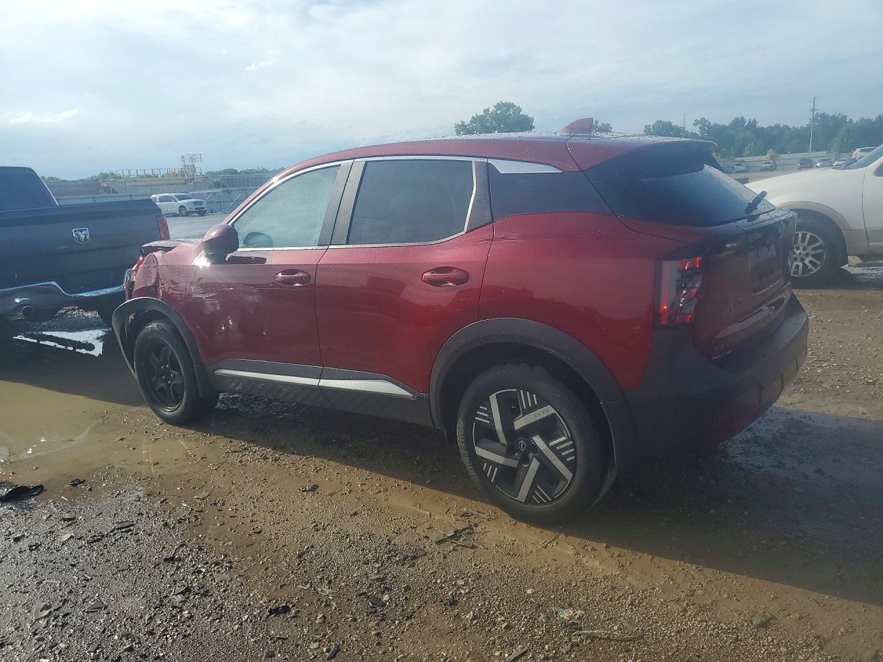 2025 Nissan Kicks Sv - Фото 2