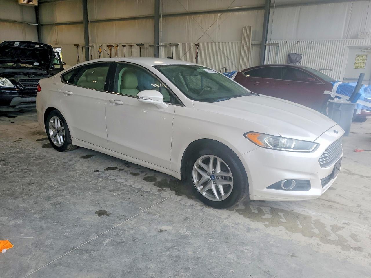 2013 Ford Fusion Se - Image 4