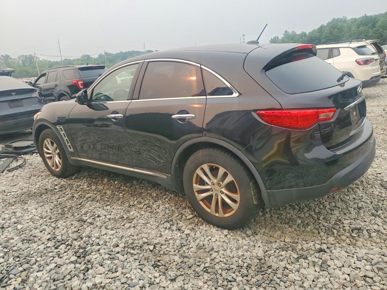 2011 Infiniti Fx35 Base - Image 2