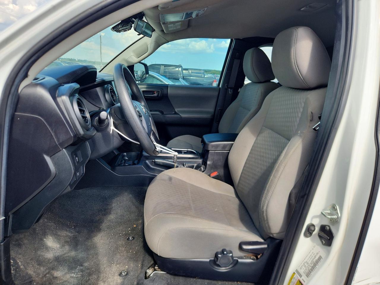 2022 Toyota Tacoma Sr - Image 7