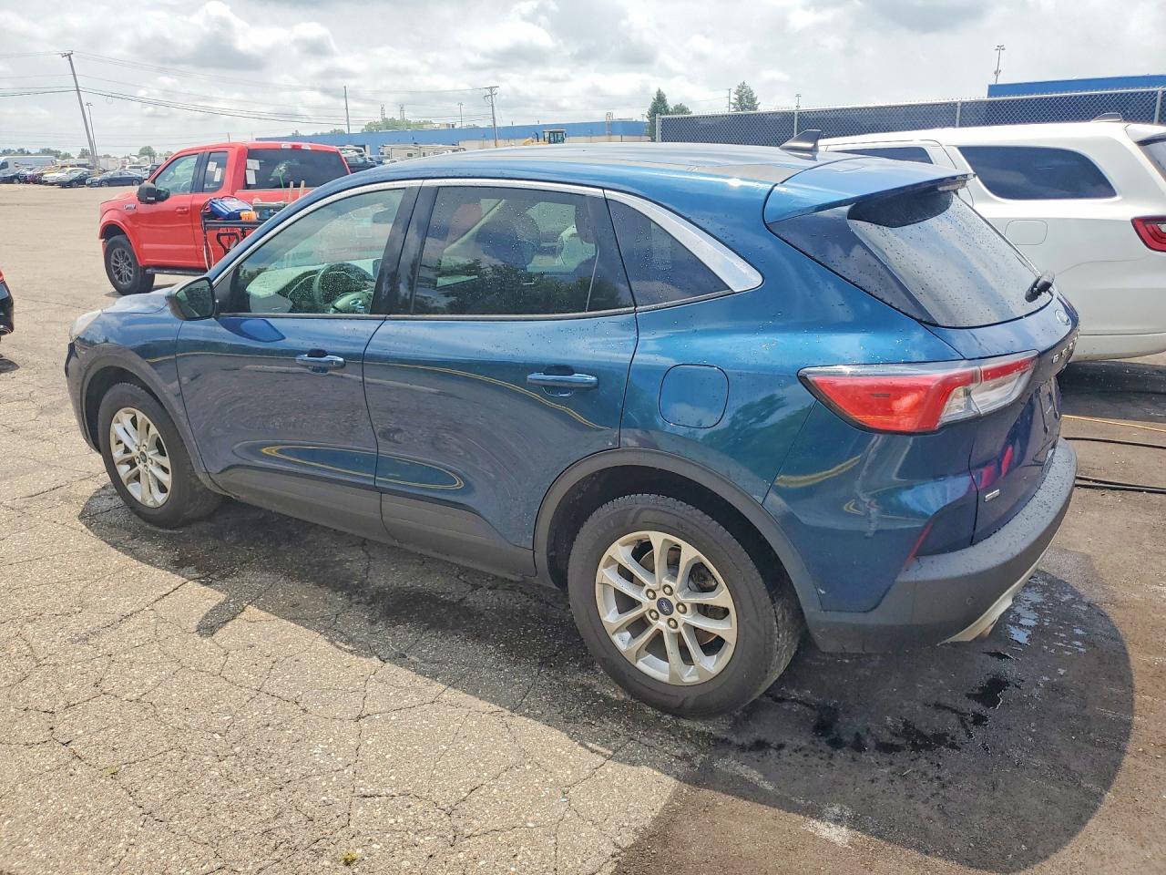 2020 Ford Escape Se - Фото 2