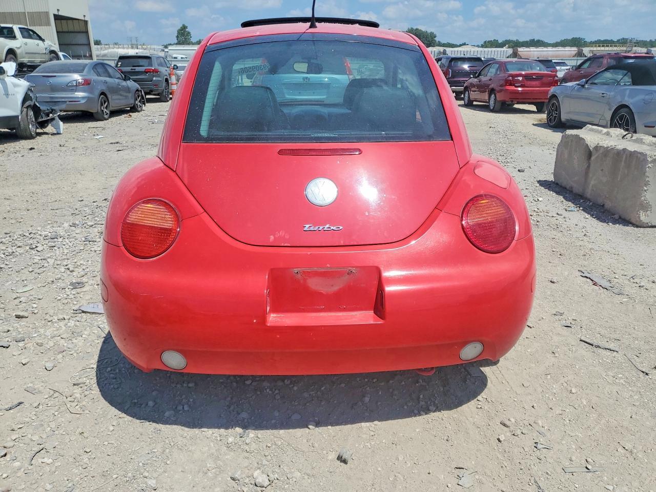 2003 Volkswagen New Beetle Gls - Image 6