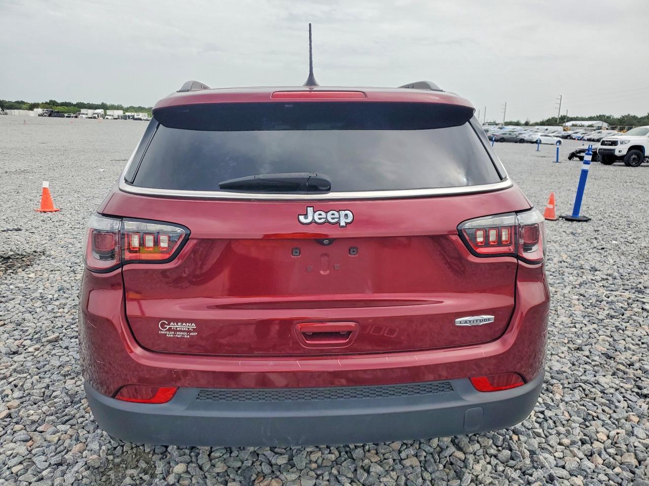 2021 Jeep Compass Latitude - Фото 6