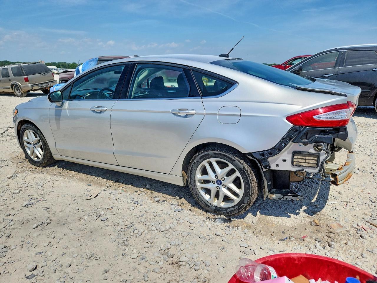 2016 Ford Fusion Se - Image 2