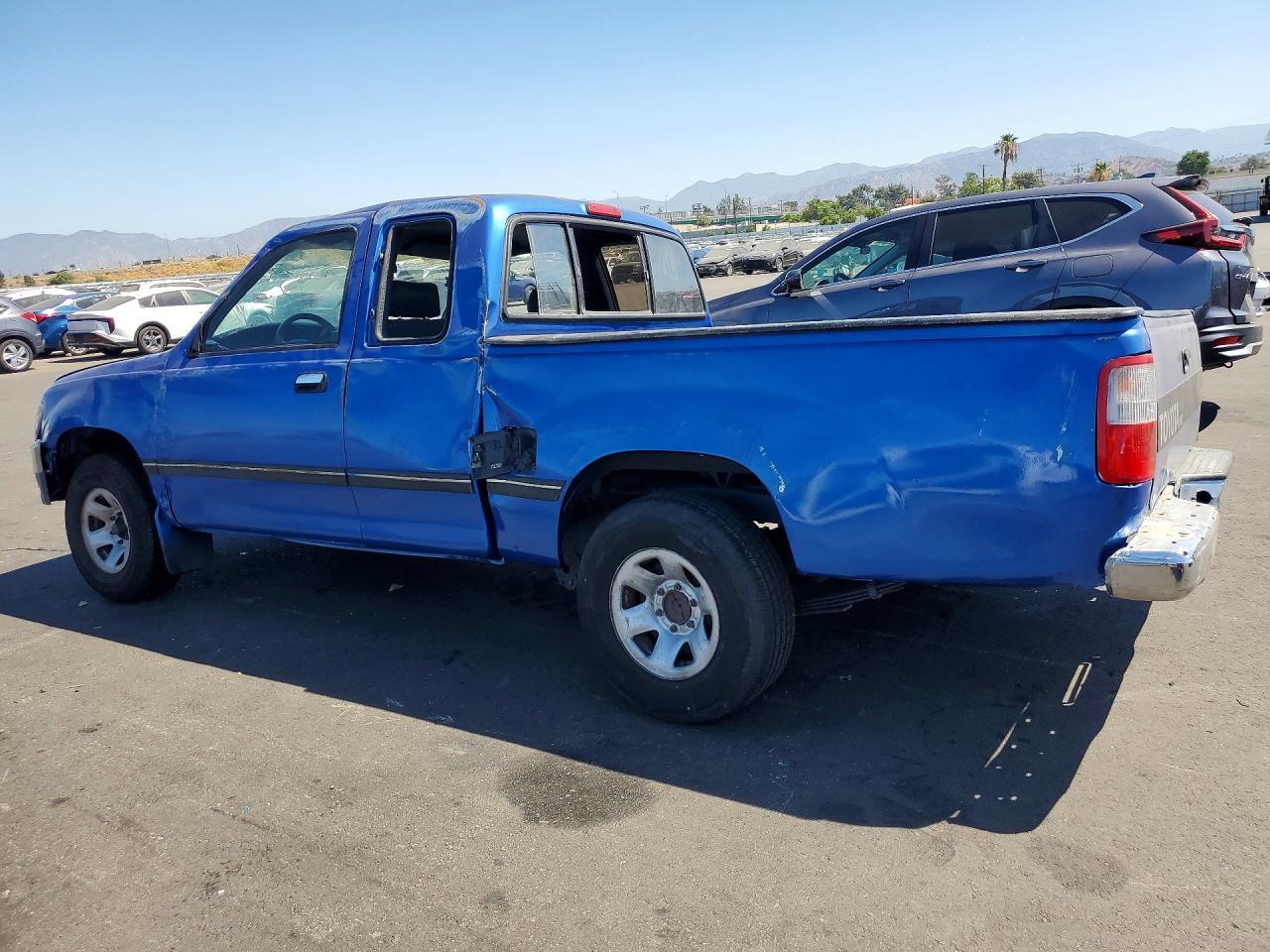 1995 Toyota T100 Dx - Image 2