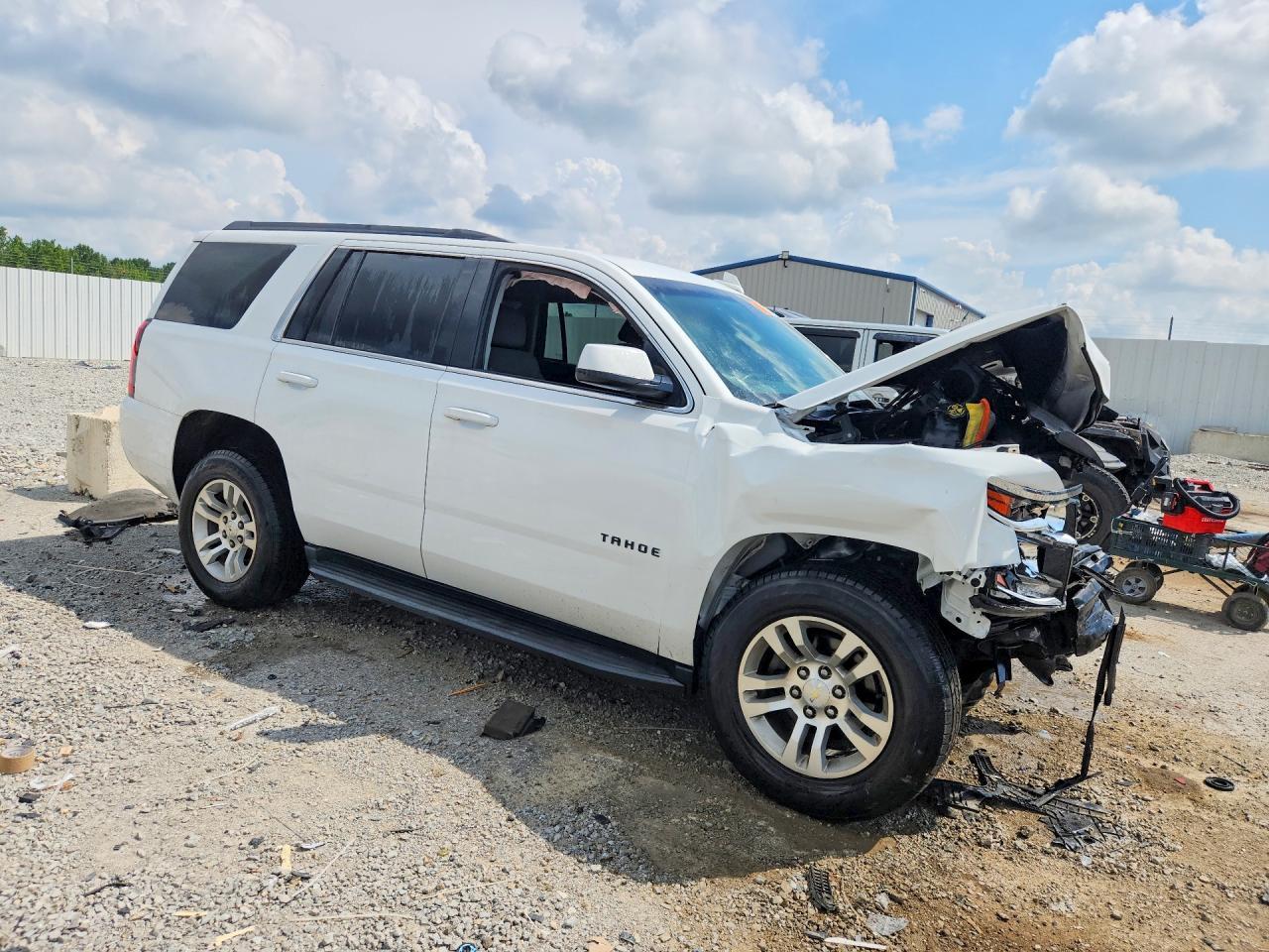 2017 Chevrolet Tahoe K1500 Ls - Фото 4