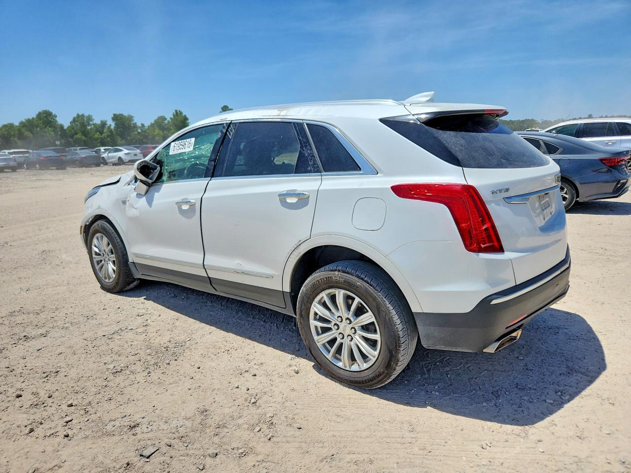 2019 Cadillac Xt5 - Фото 2