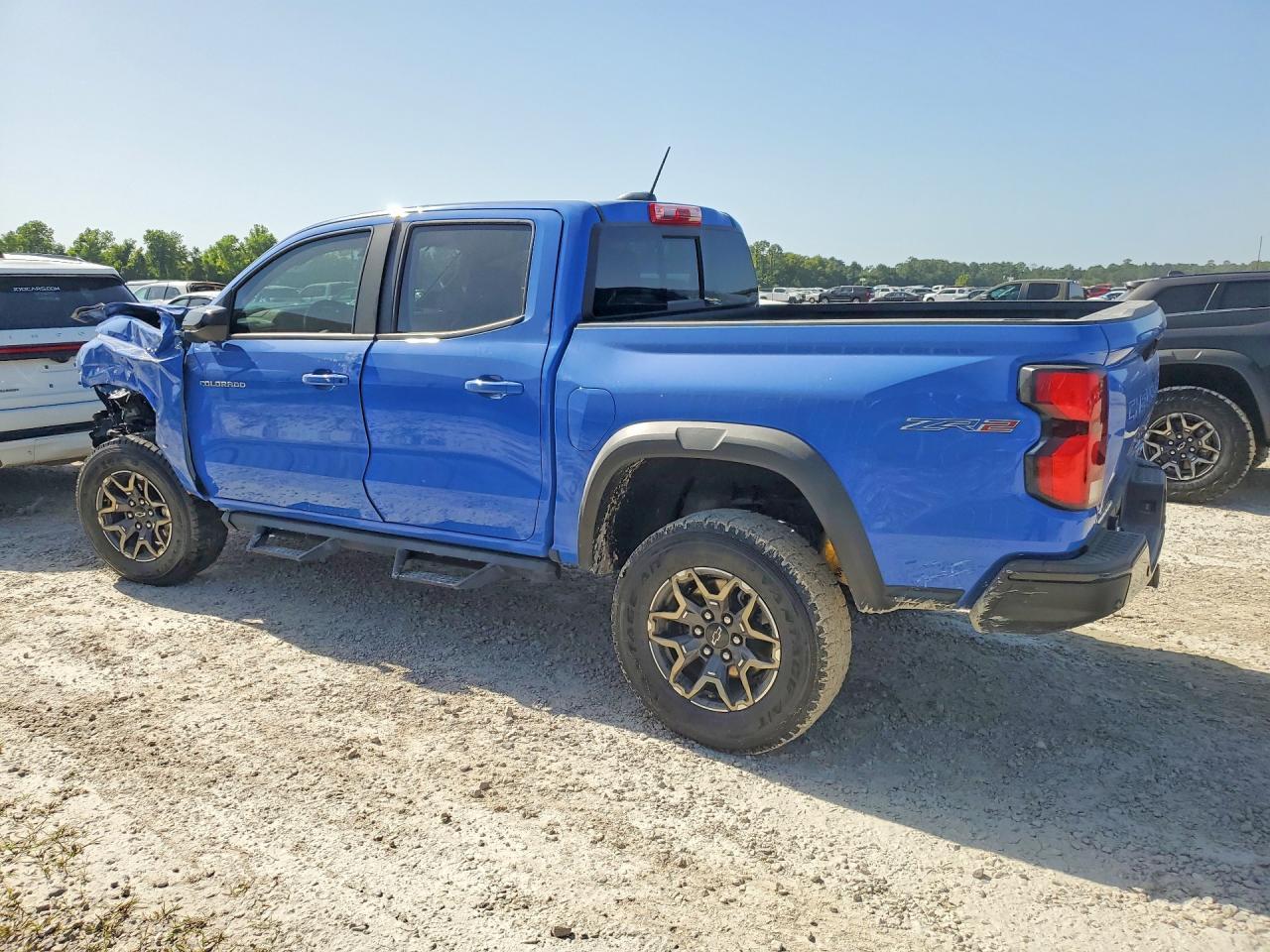 2025 Chevrolet Colorado Zr2 - Фото 2