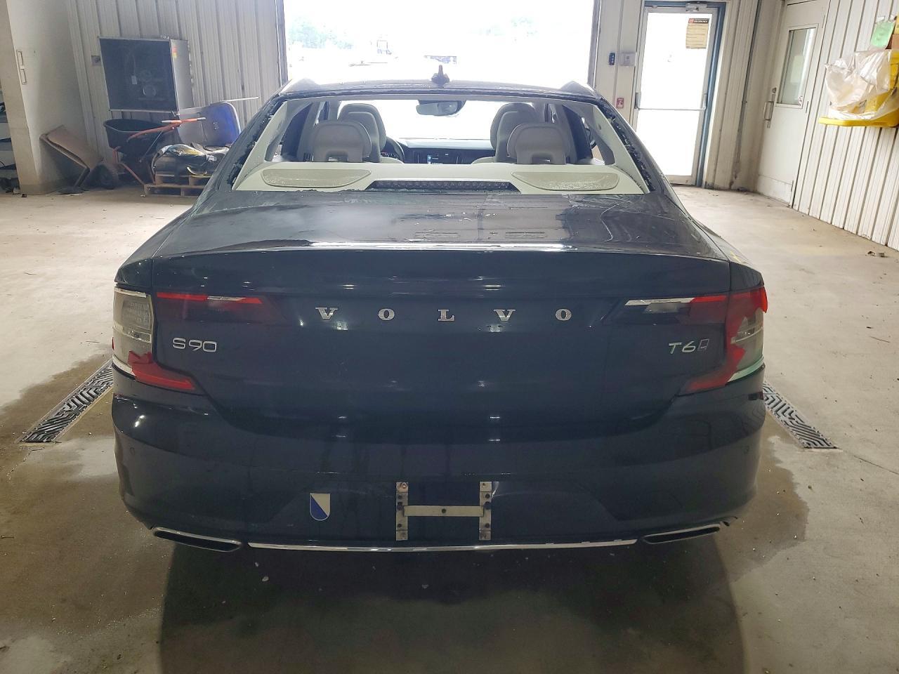 2018 Volvo S90 T6 Momentum - Фото 6