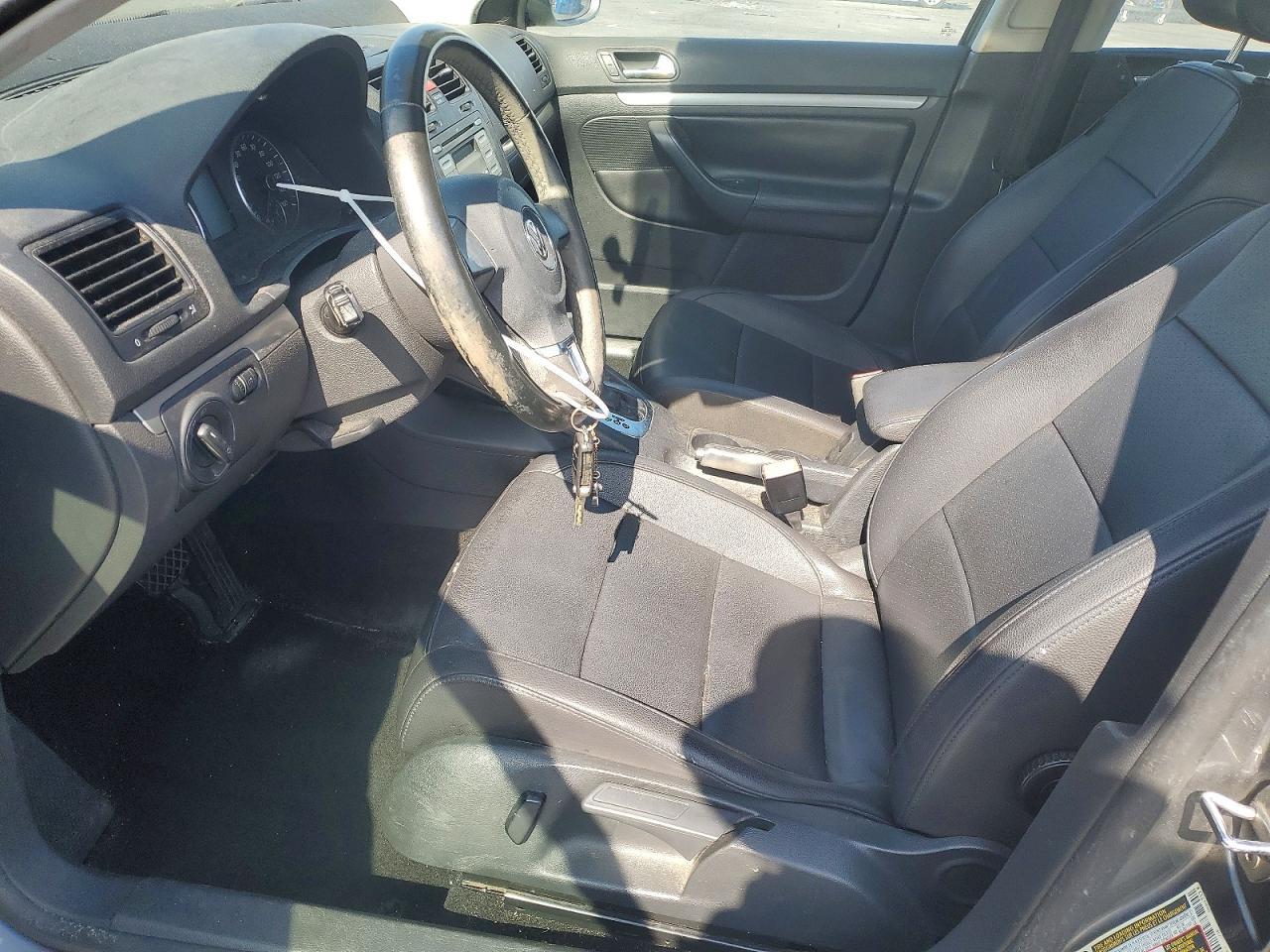 2010 Volkswagen Jetta Limited - Фото 7