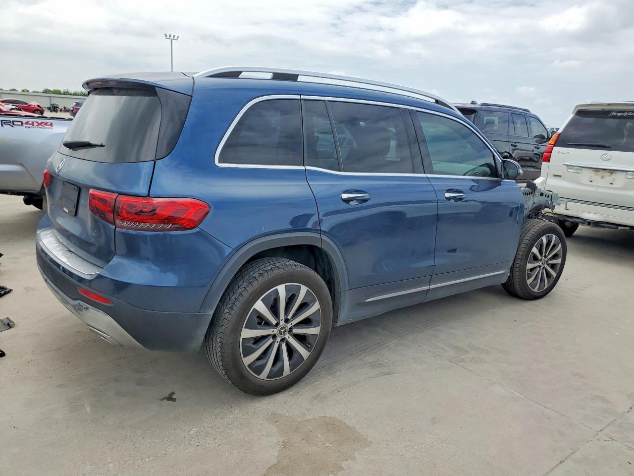 2023 Mercedes-Benz Glb 250 - Фото 3