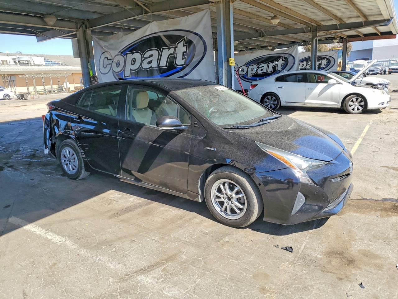 2018 Toyota Prius Two - Image 4