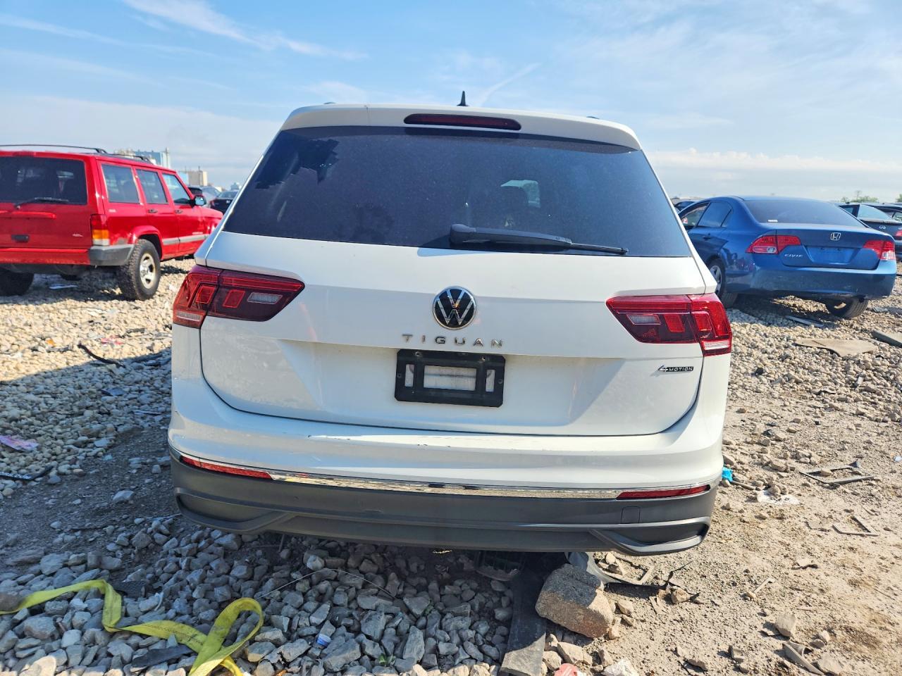 2022 Volkswagen Tiguan S - Фото 6