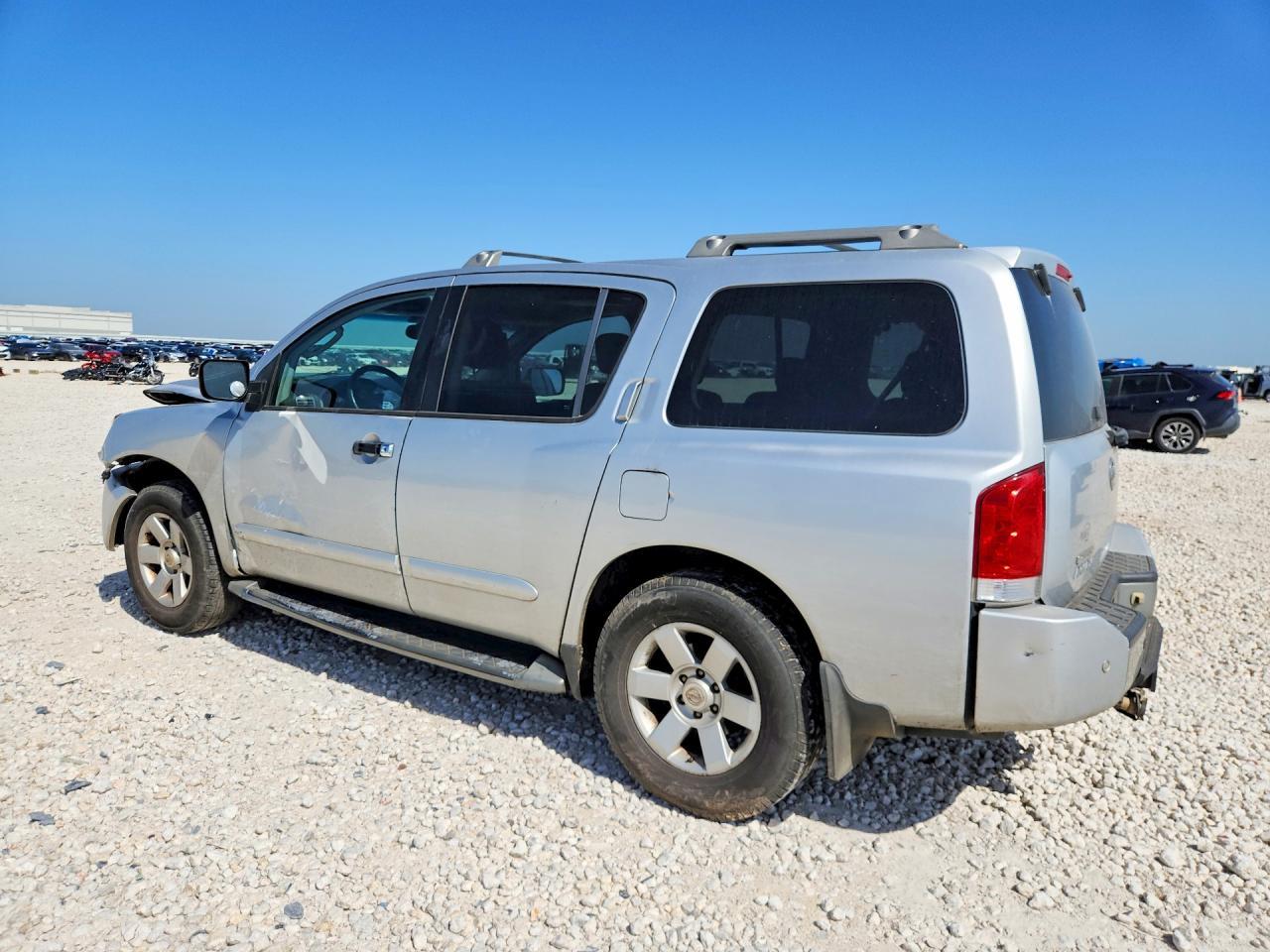 2004 Nissan Armada Se - Image 2