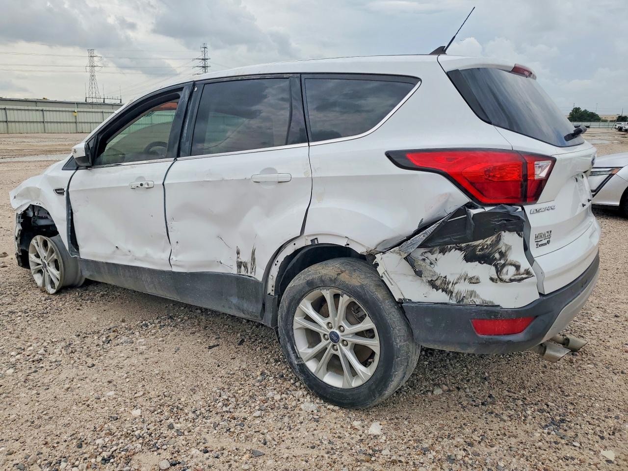 2019 Ford Escape Se - Image 2