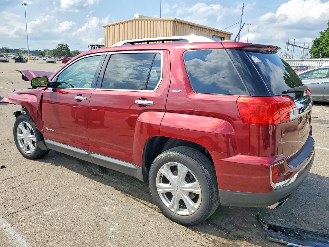 2016 GMC Terrain Slt - Image 2