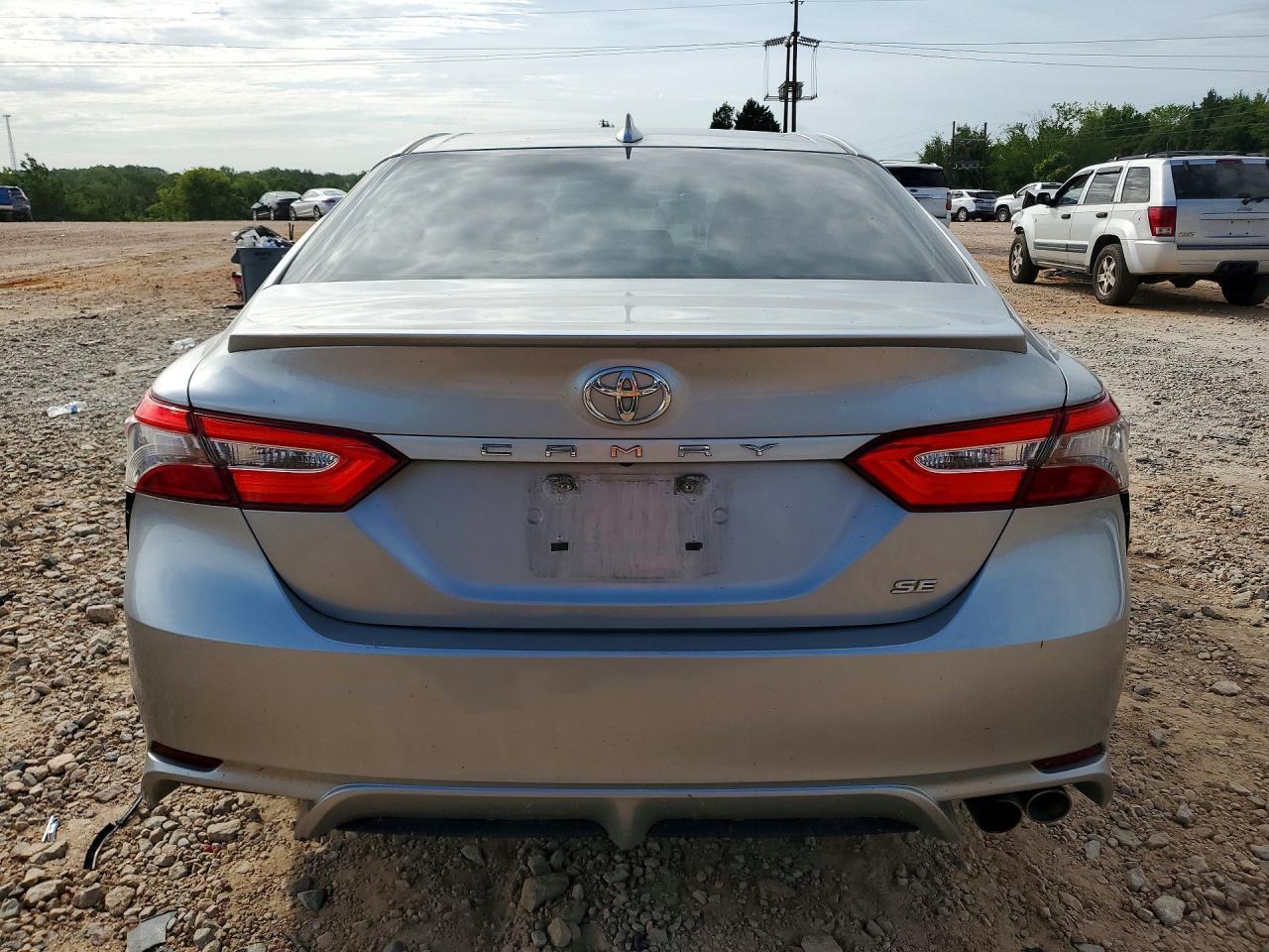 2019 Toyota Camry Se - Фото 6