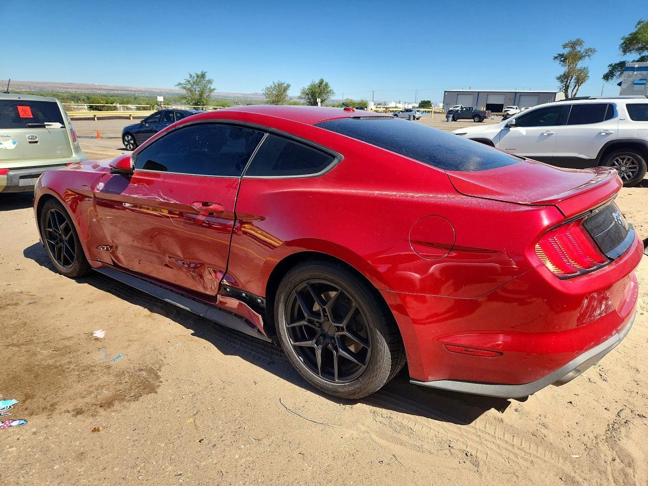 2020 Ford Mustang - Фото 2