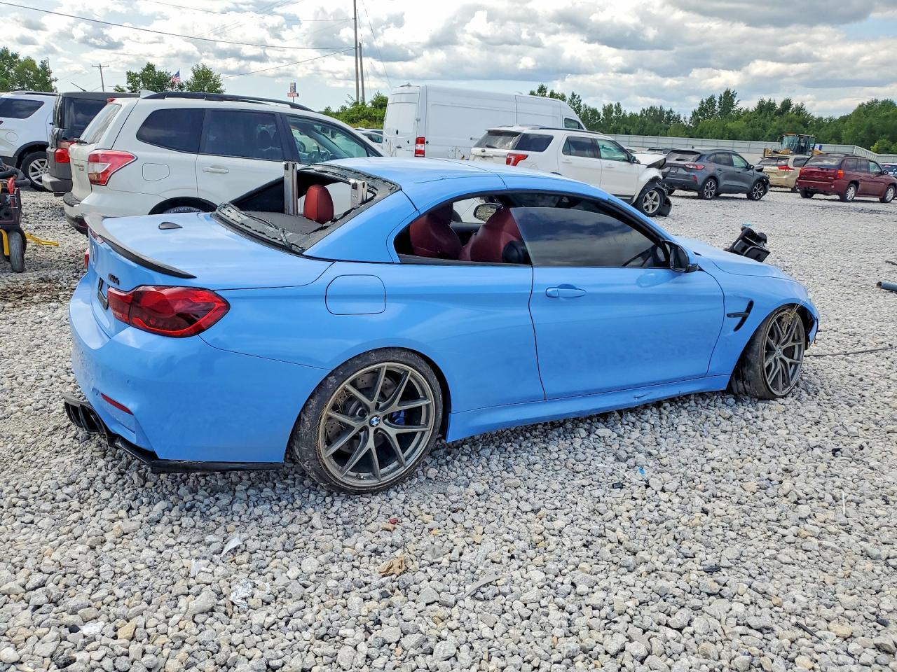 2017 BMW M4 - Фото 3