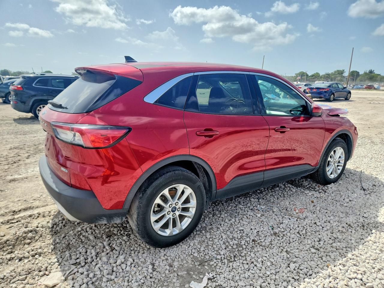 2020 Ford Escape Se - Фото 3