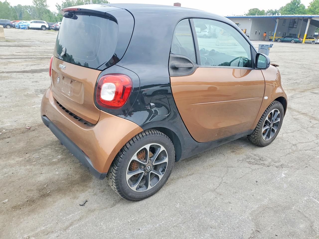 2016 Smart Fortwo - Фото 3