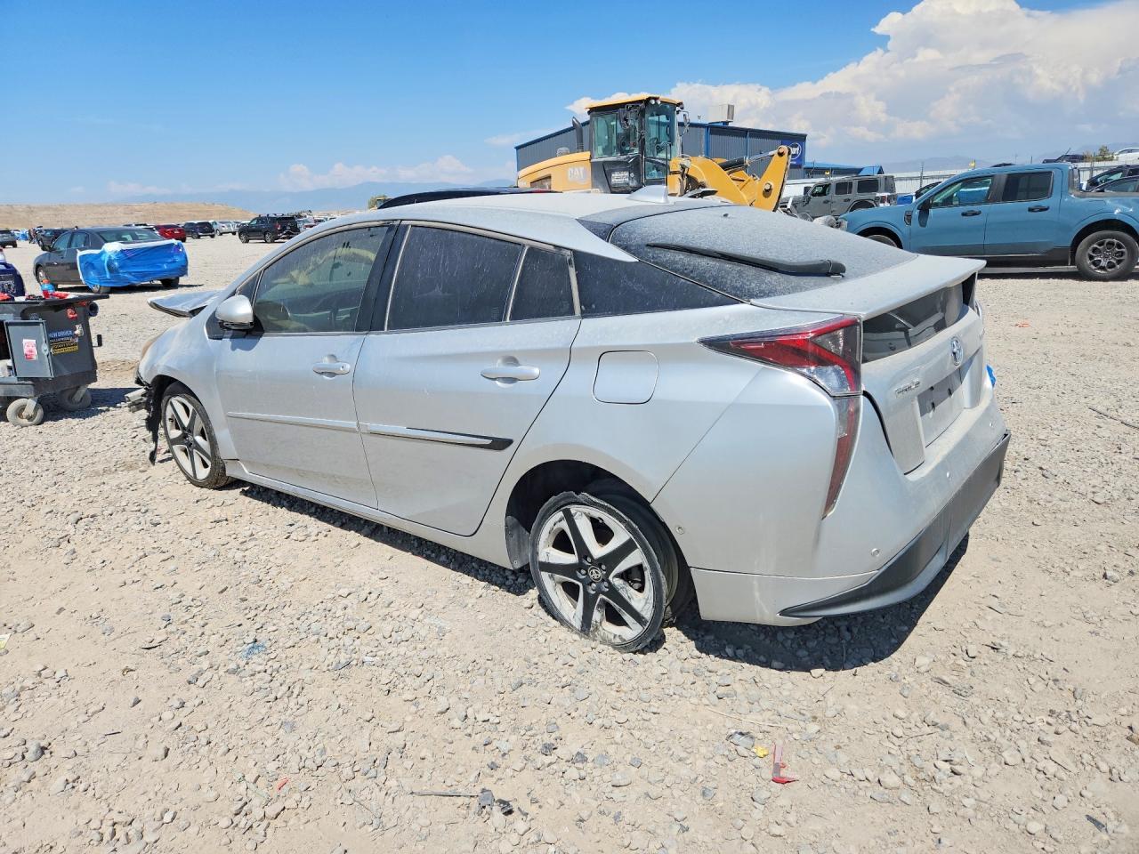 2016 Toyota Prius Four Touring - Фото 2
