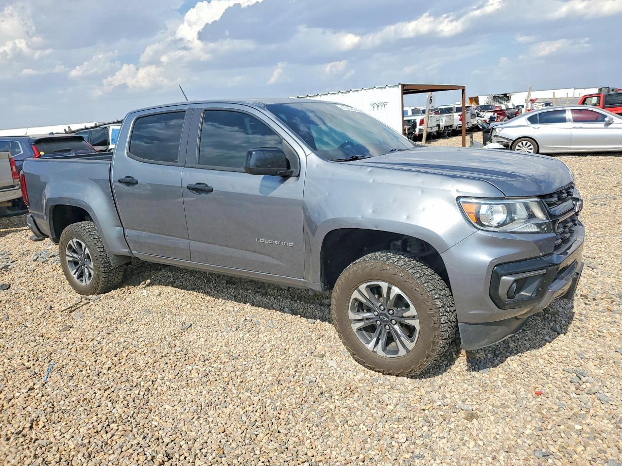 2021 Chevrolet Colorado Z71 - Image 4