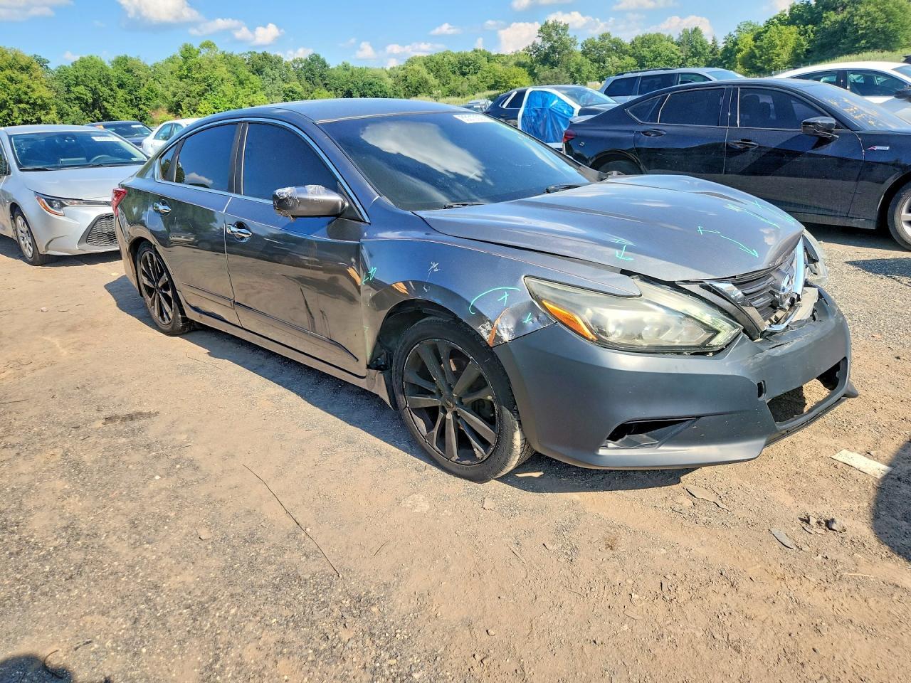 2016 Nissan Altima 2.5 Sr - Image 4