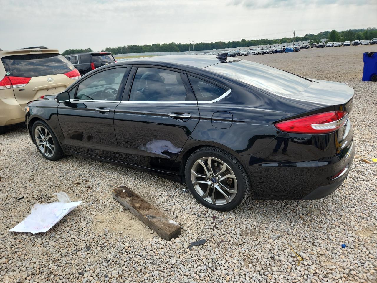 2020 Ford Fusion Sel - Фото 2