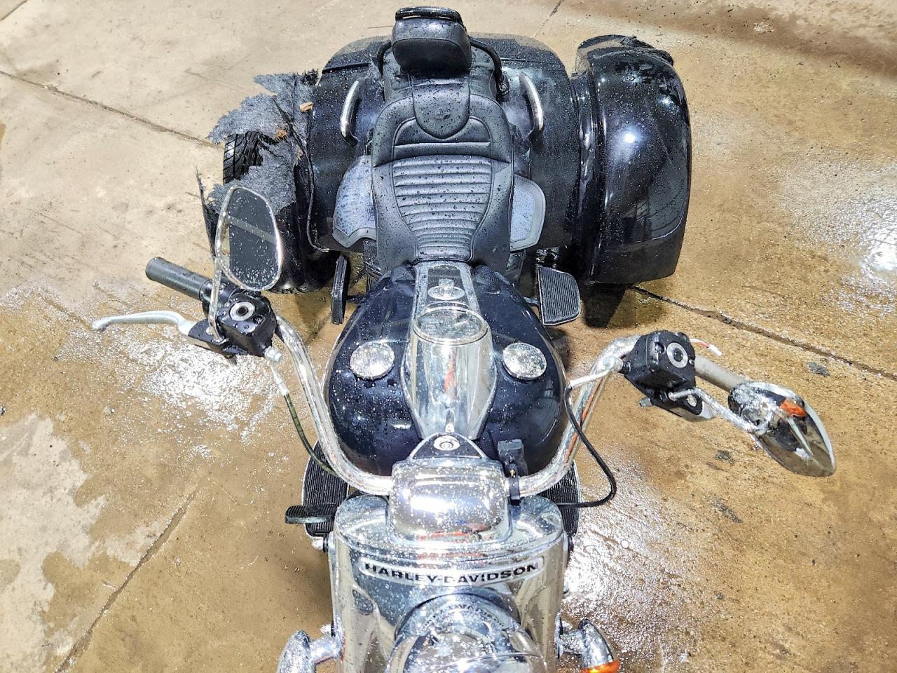 2015 Harley-Davidson Flrt Free Wheeler - Image 5