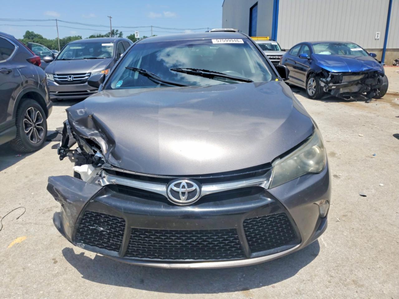 2016 Toyota Camry Se - Image 5