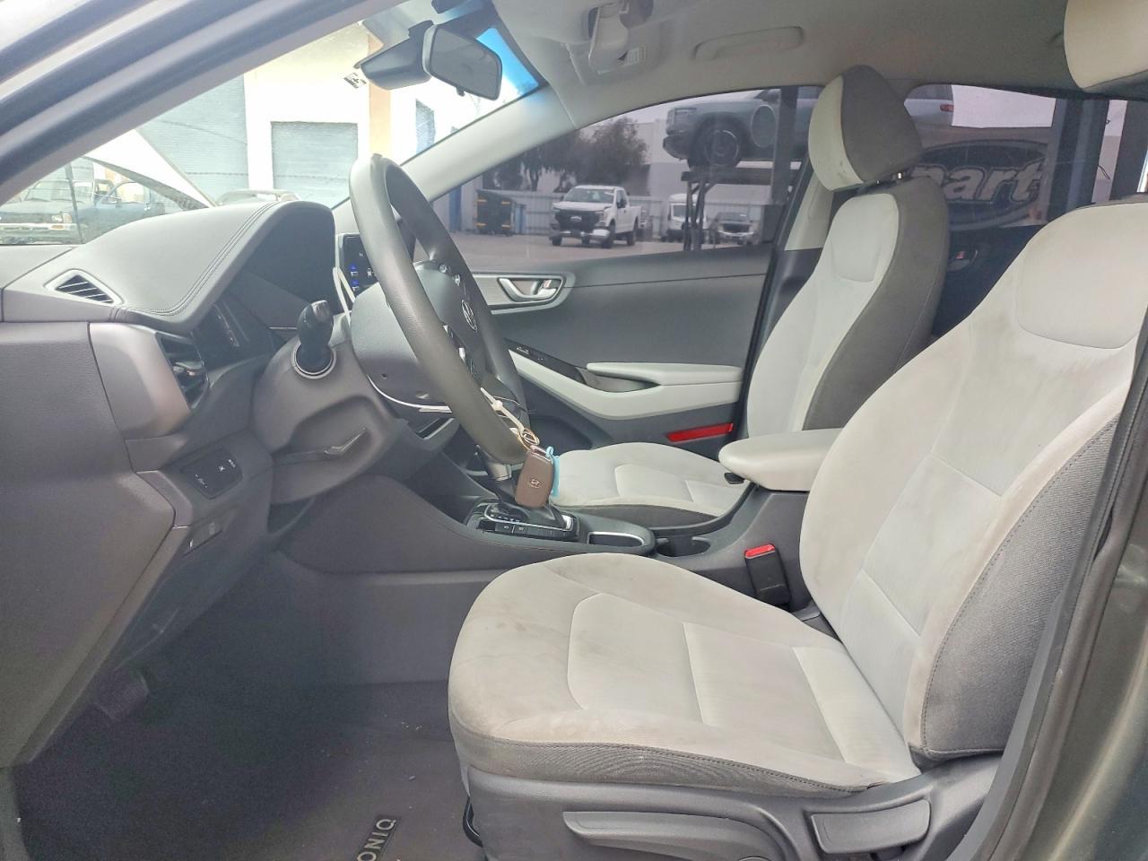 2021 Hyundai Ioniq Blue - Фото 7