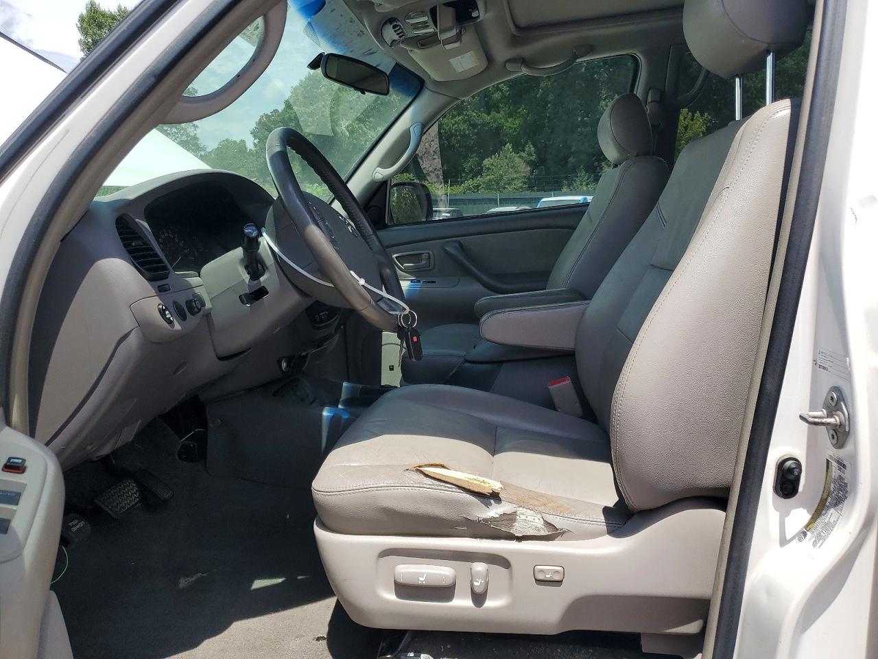 2005 Toyota Sequoia Sr5 - Фото 7