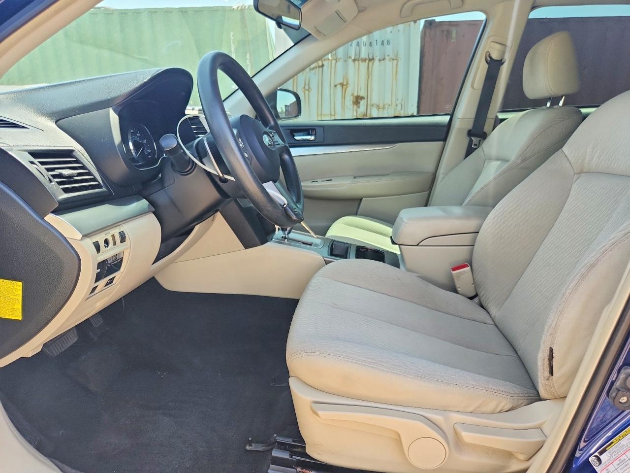 2010 Subaru Outback 2.5I - Image 7